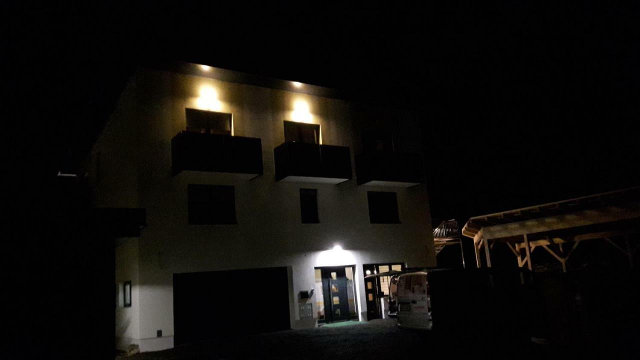 Gaestezimmer Hurem Kapfenberg Exterior photo